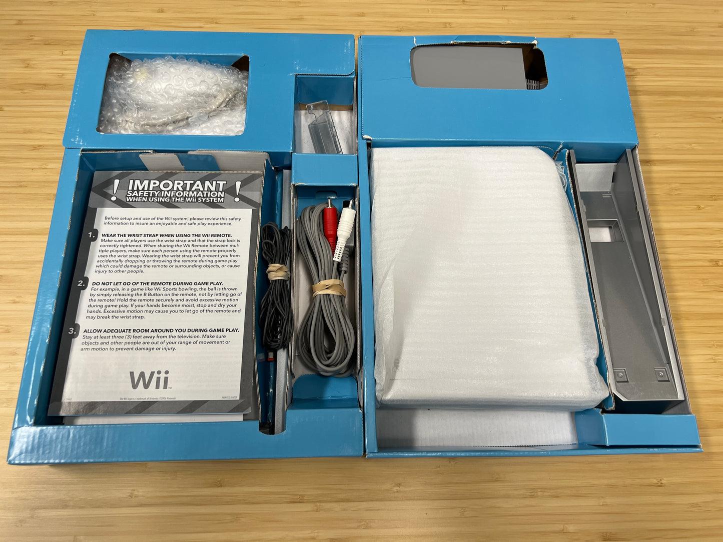Nintendo Wii White Console w/ Controller, Cords, & Box (Used)