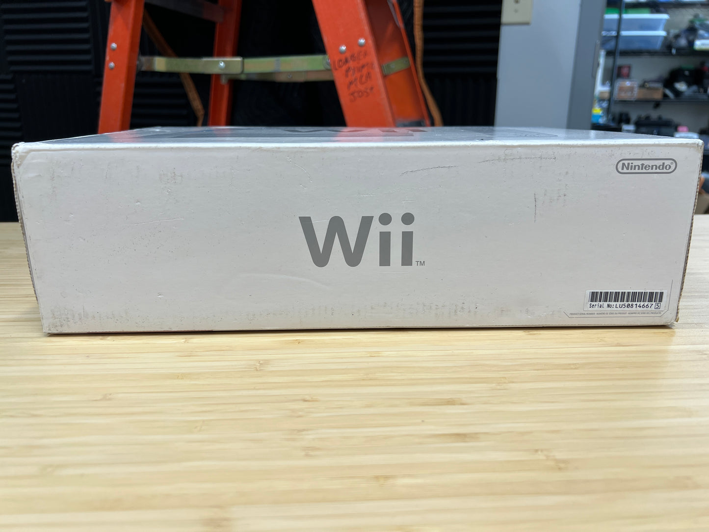 Nintendo Wii White Console w/ Controller, Cords, & Box (Used)