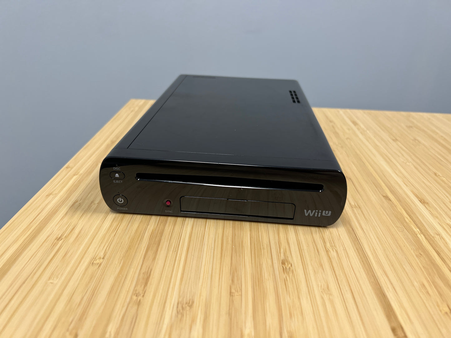 Nintendo 32GB Wii U Console ONLY (Used)