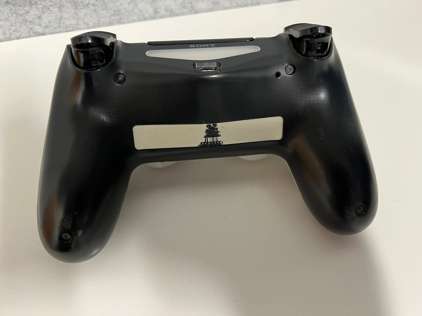 Sony 500GB PlayStation 4 PS4 Console w/ Controller & Cords (Used)