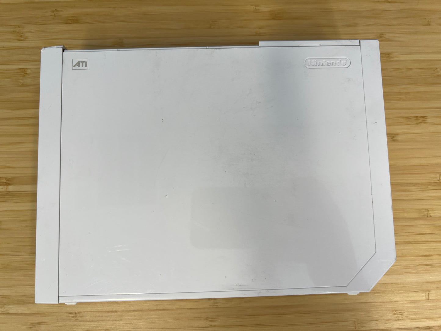 Nintendo Wii White Console - GameCube Compatible - w/ Controller & Cords