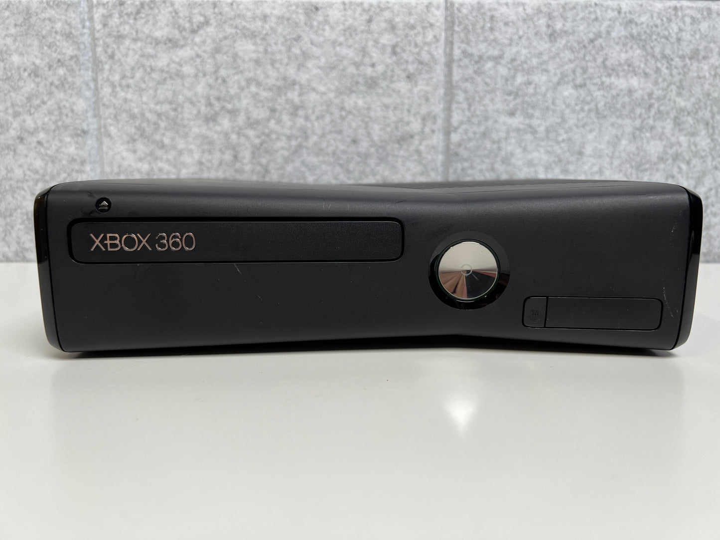 Microsoft 4GB Xbox 360 Slim Console ONLY (Used)