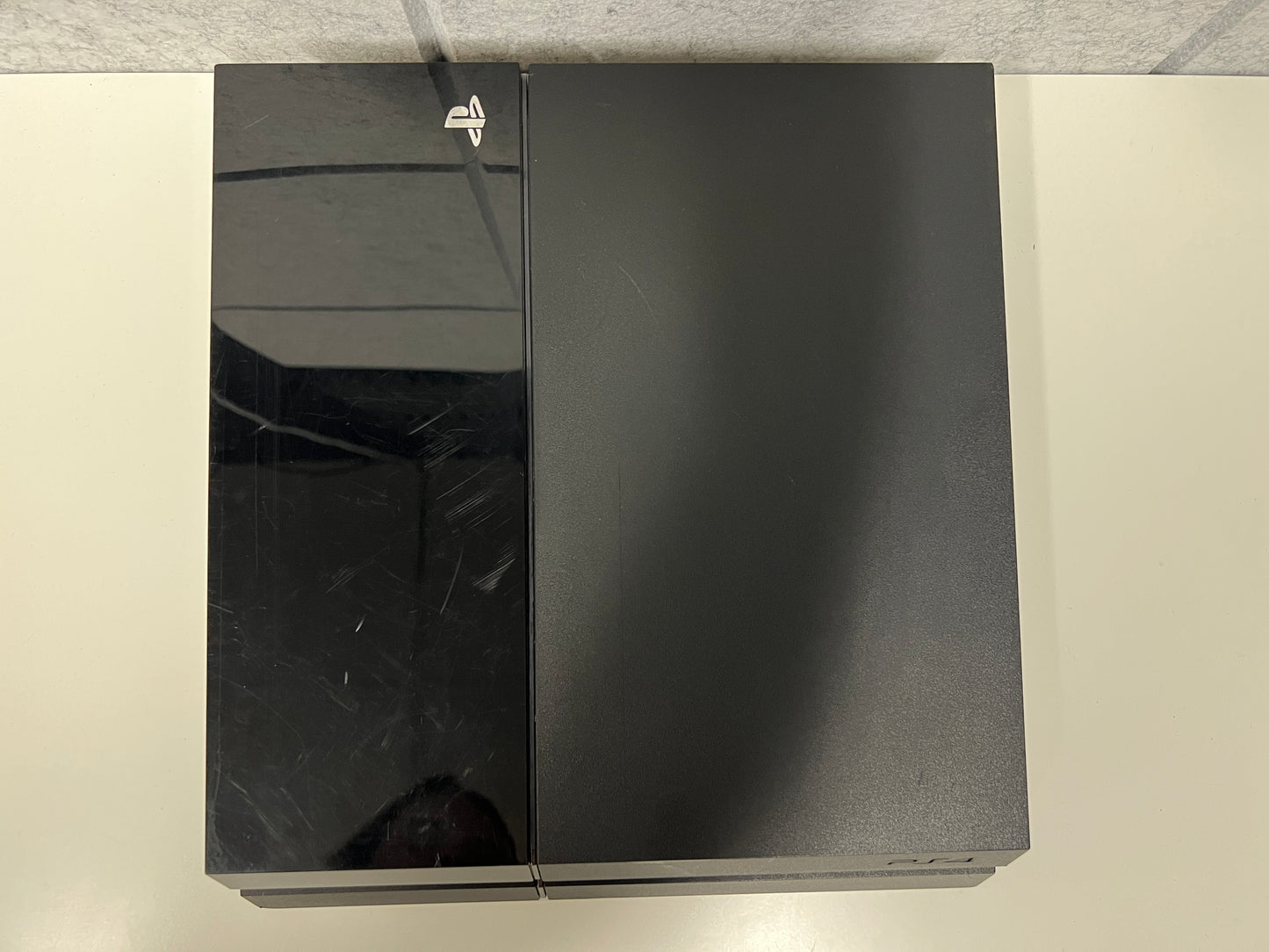 Sony 500GB PlayStation 4 PS4 Console w/ Controller & Cords (Used)