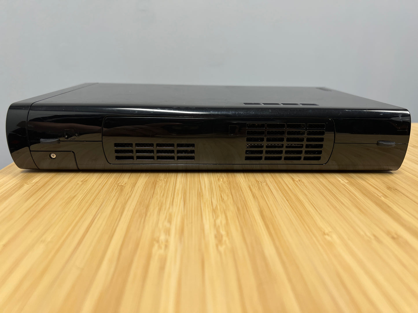 Nintendo 32GB Wii U Console ONLY (Used)