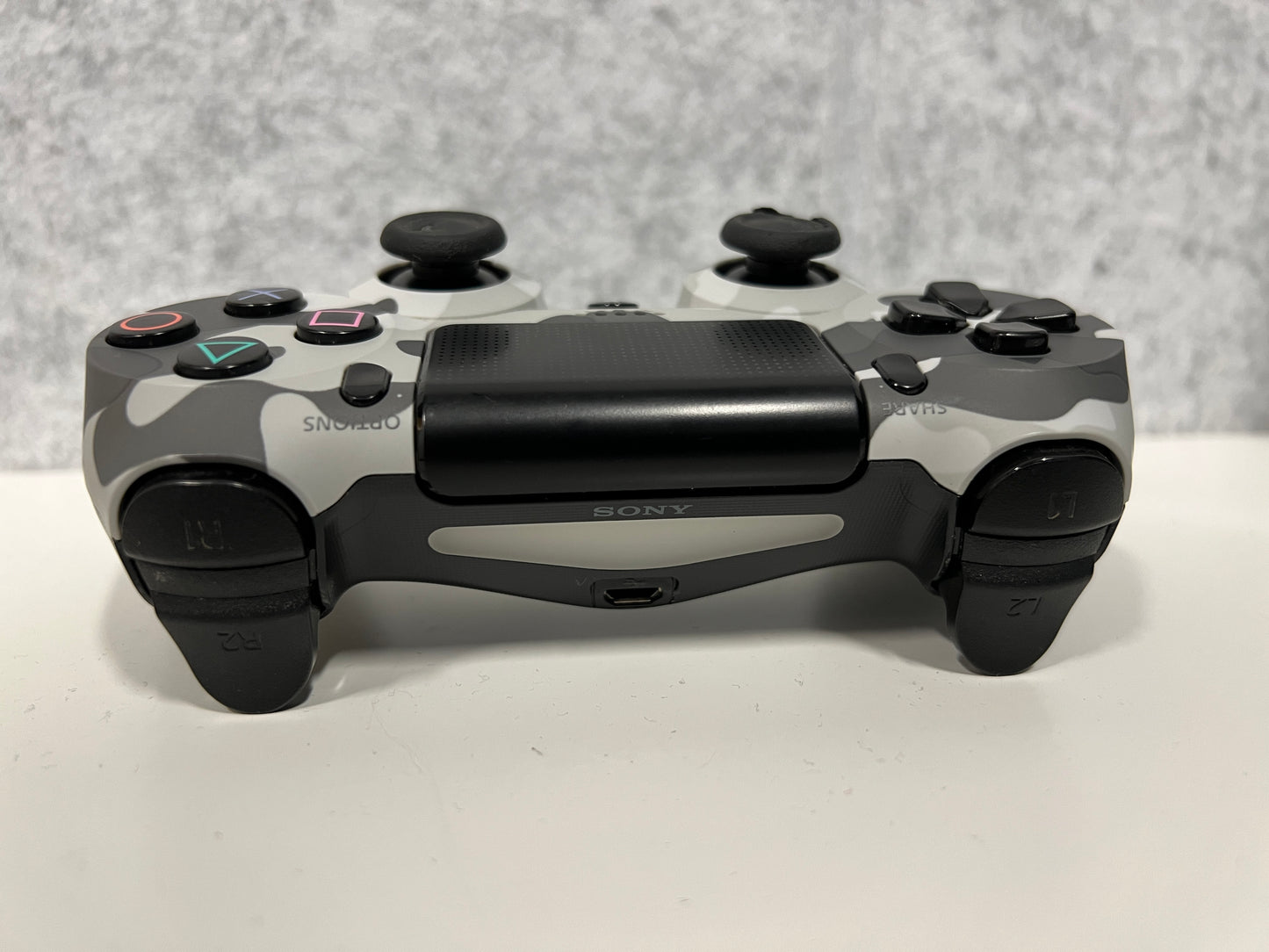 Sony 500GB PlayStation 4 PS4 Console w/ Controller & Cords (Used)