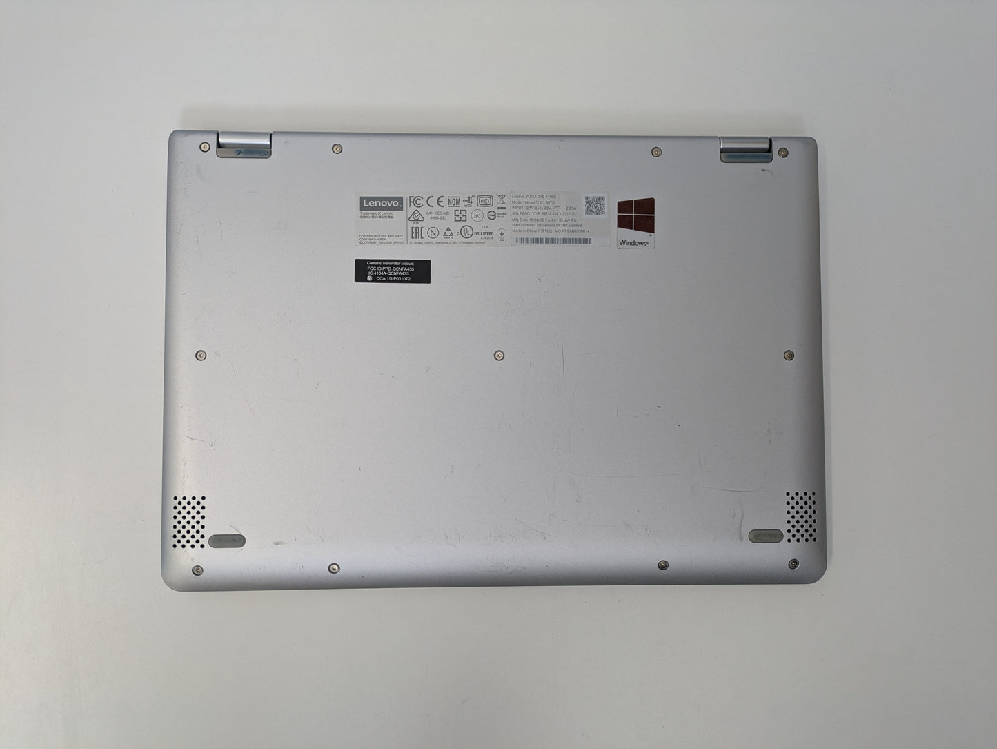 Lenovo YOGA 710-11ISK Signature Edition - Silver - 128GB SSD, 1.5GHz Intel Pentium 4405Y, 4GB RAM - USED