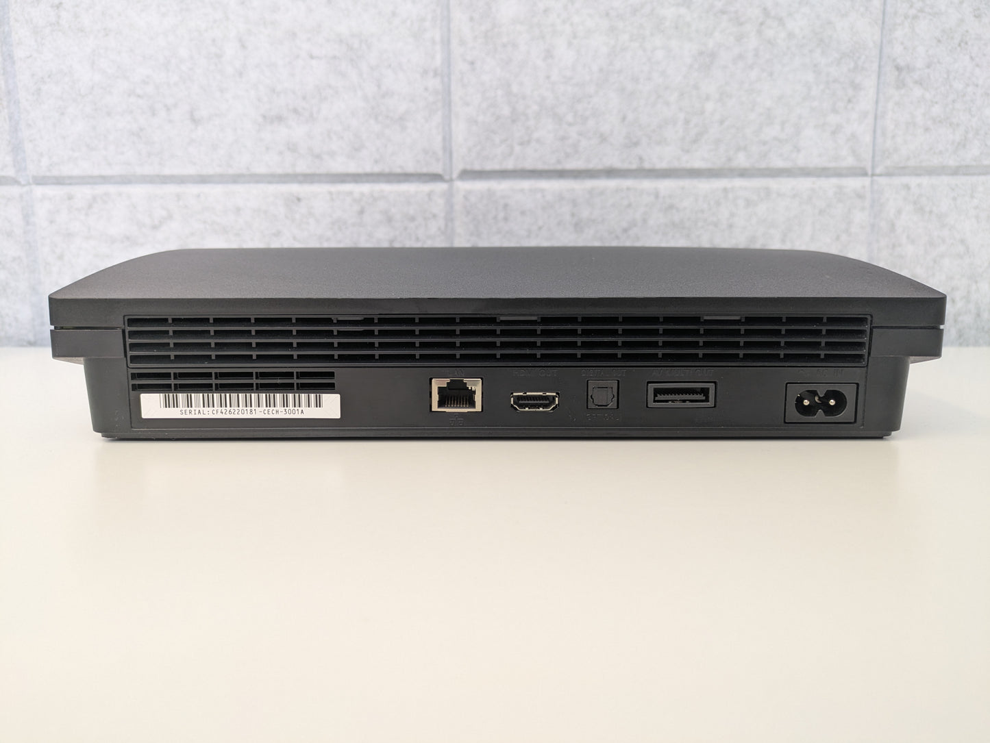 Sony 160GB PlayStation 3 PS3 Slim Console w/ Controller & Cords - USED