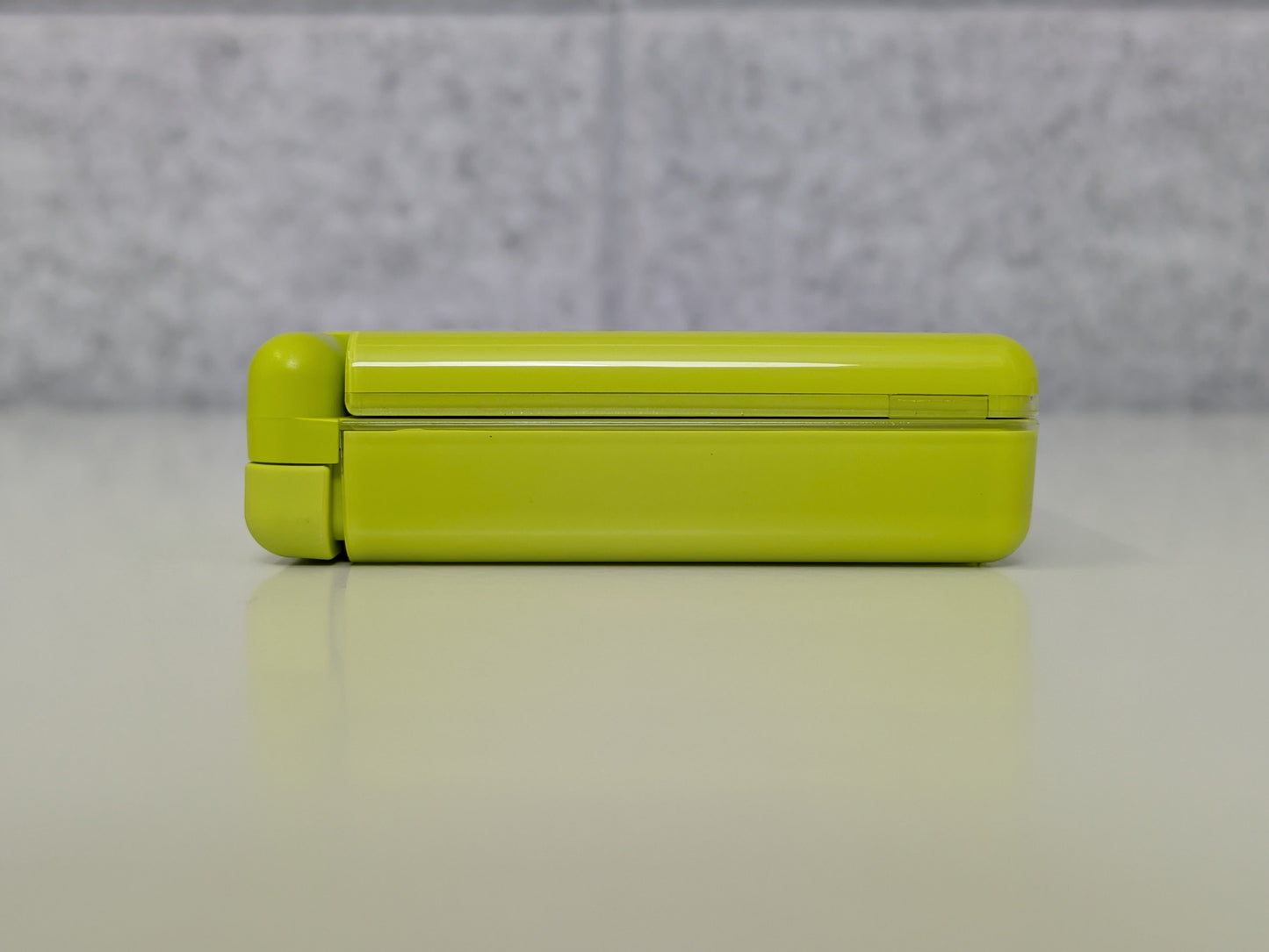 Nintendo DS Lite - Lime Green - PAL Variant - New Super Mario Bros. Bundle - Official Licensed Nintendo Refurbished Product - Used