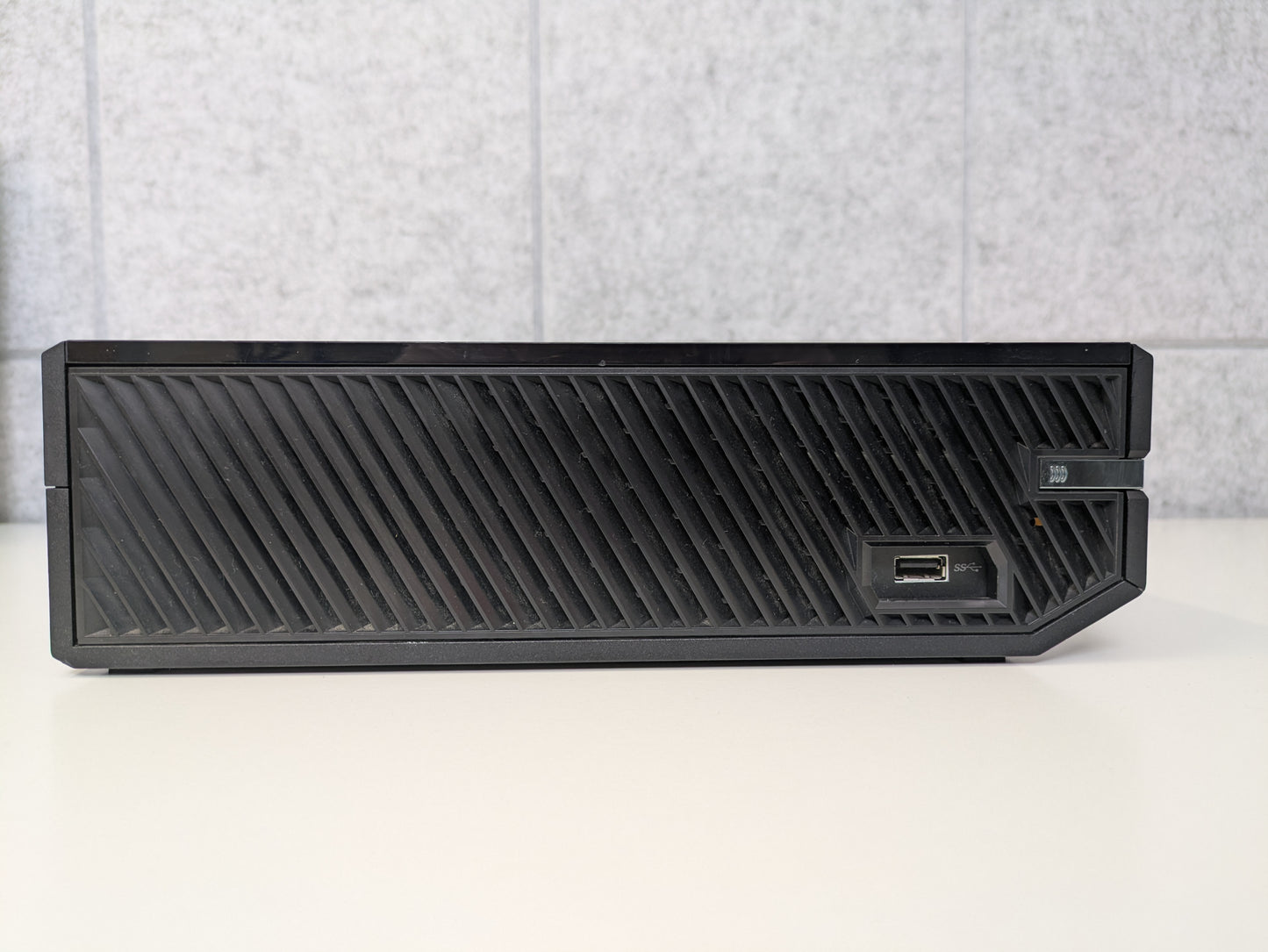 Microsoft Xbox One 500GB w/ power brick - Used