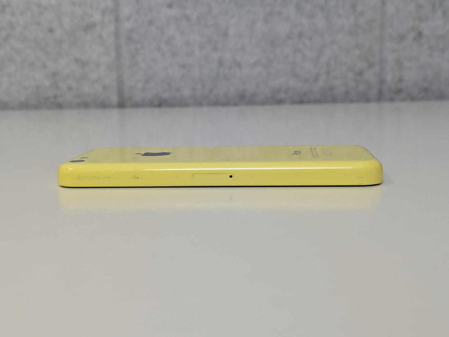 Apple iPhone 5C - 16GB - Yellow - AT&T - USED