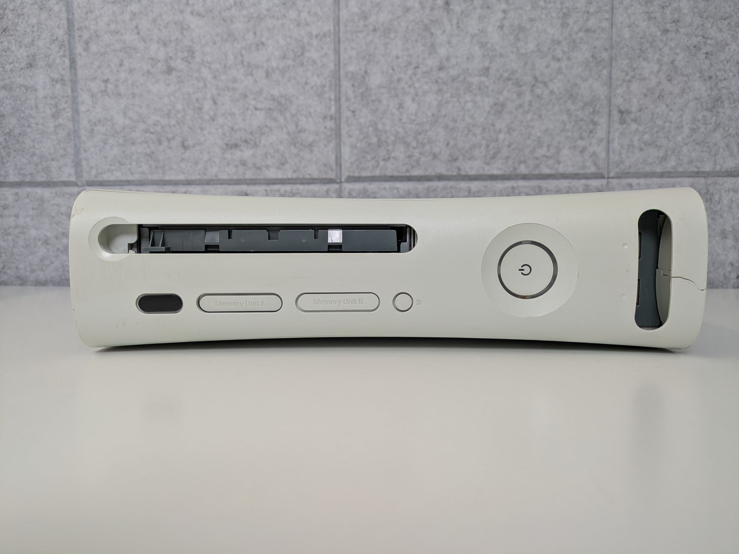Microsoft Xbox 360 Falcon CONSOLE ONLY - MISSING EJECT BUTTON - AS-IS