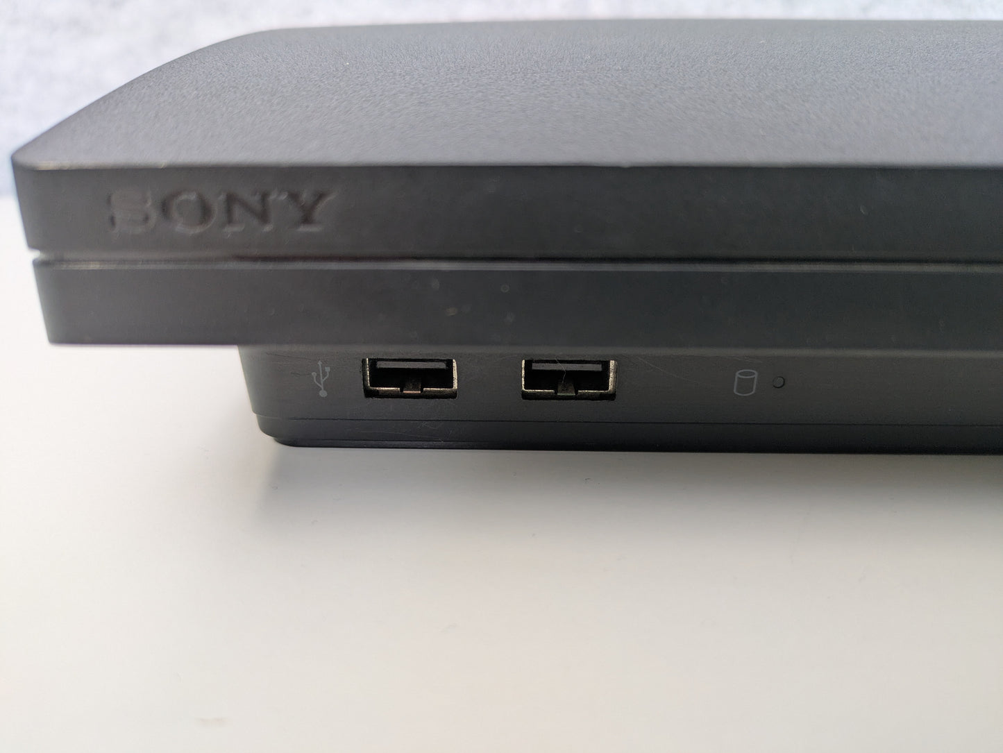 Sony 160GB PlayStation 3 PS3 Slim Console w/ Controller & Cords - USED