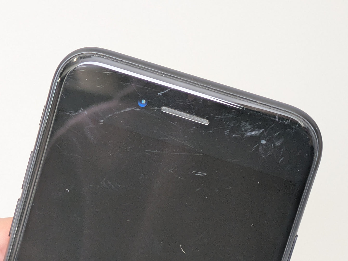 Apple iPhone 7 - 32GB - Black - Unlocked - USED