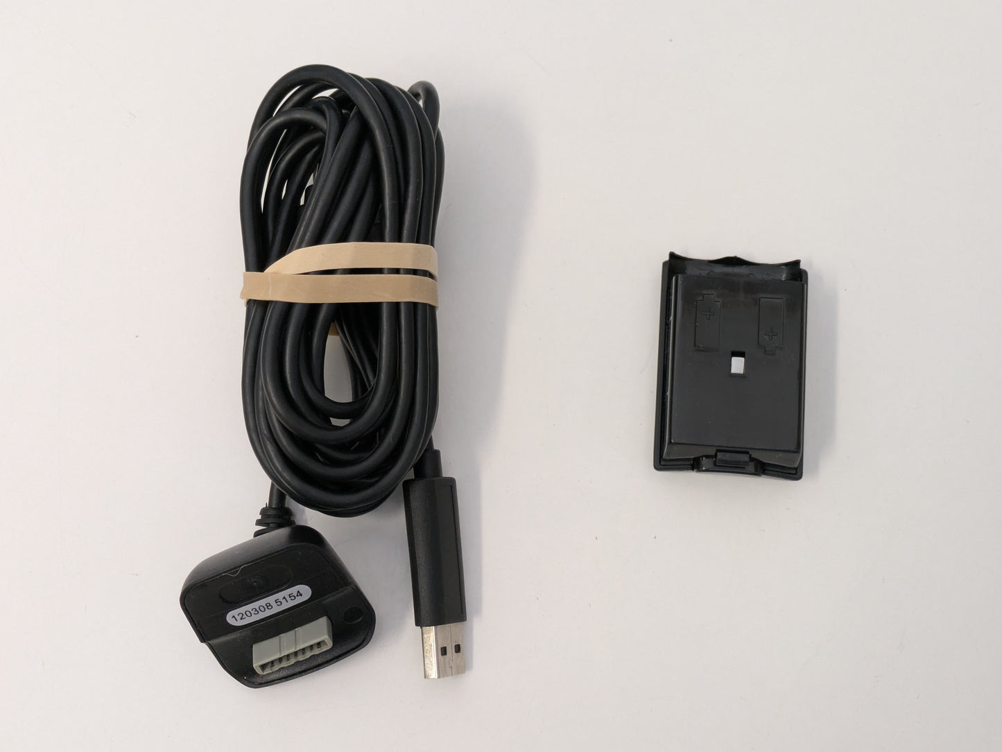 Microsoft Xbox 360 w/ Accessories - 60GB - White - AS-IS