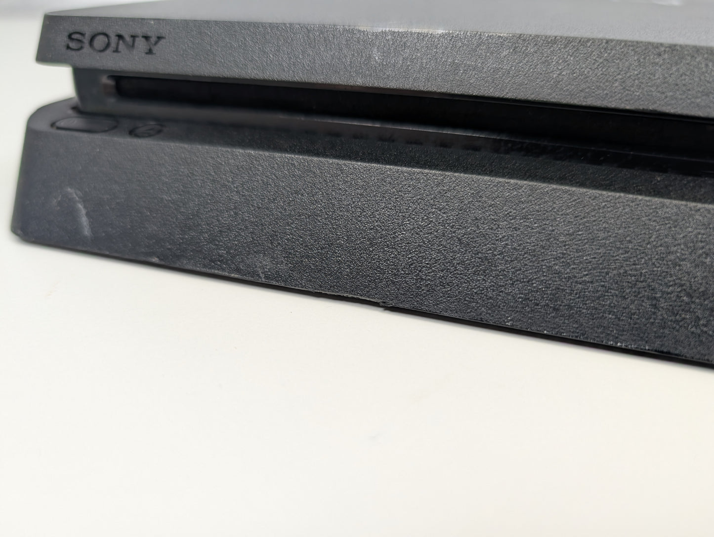 Sony PlayStation 4 Slim (Console Only) - 1TB - Black - USED