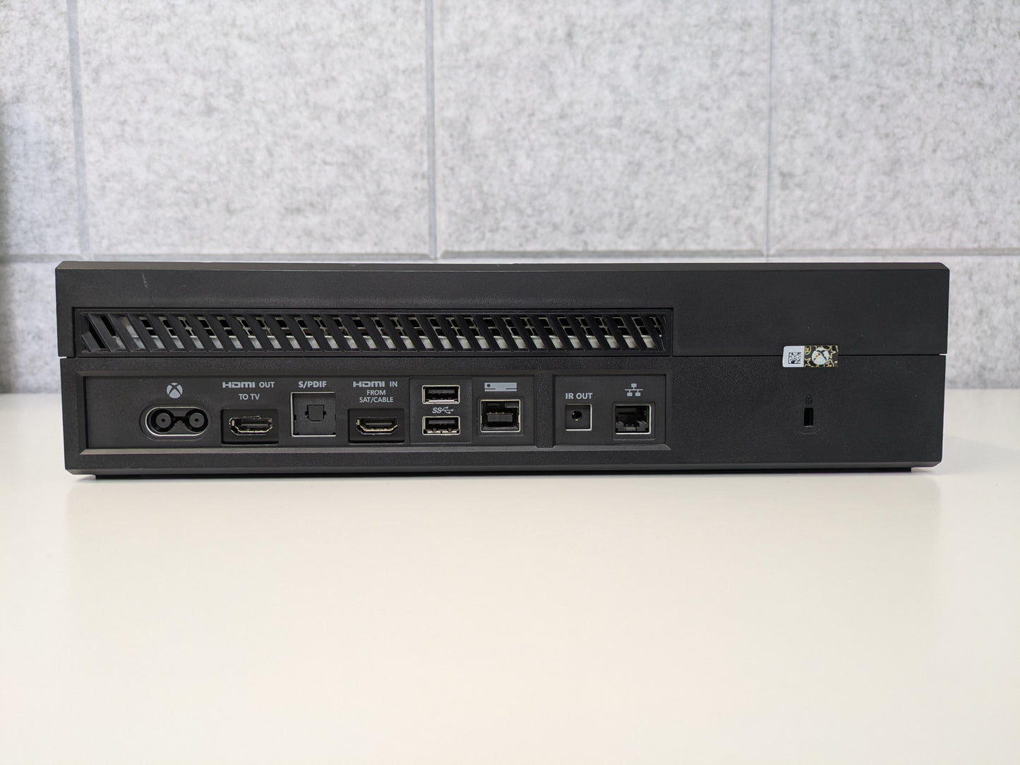 Microsoft Xbox One 500GB w/ power brick - Used