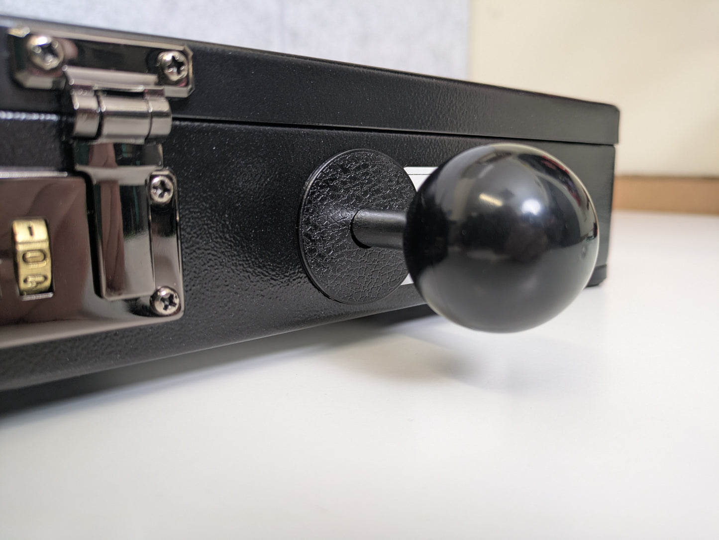 Pandora Box 3D Briefcase Arcade Machine