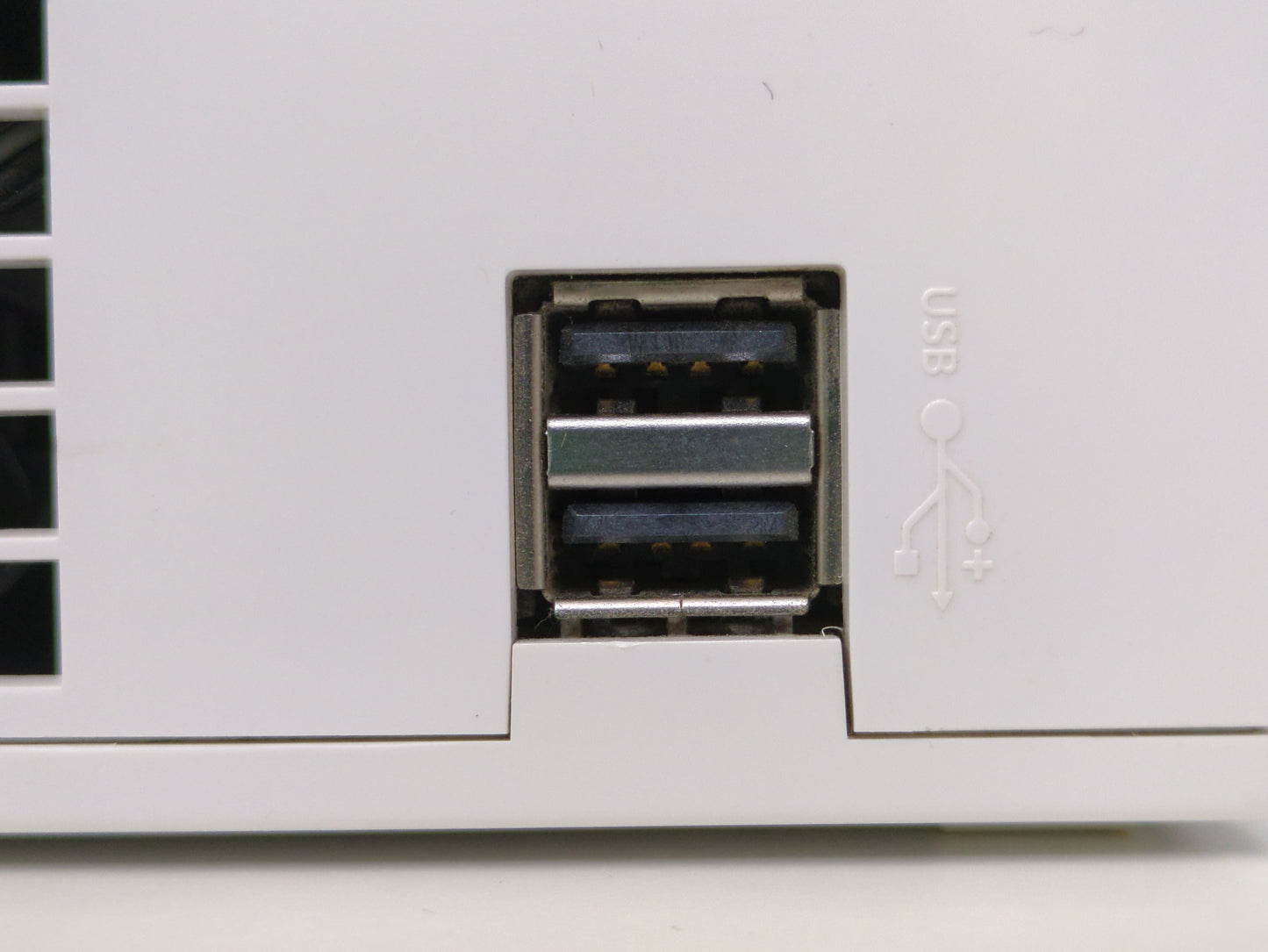 Nintendo Wii White Console (RVL-001) - COMPLETE - GameStop Refurbished - Used