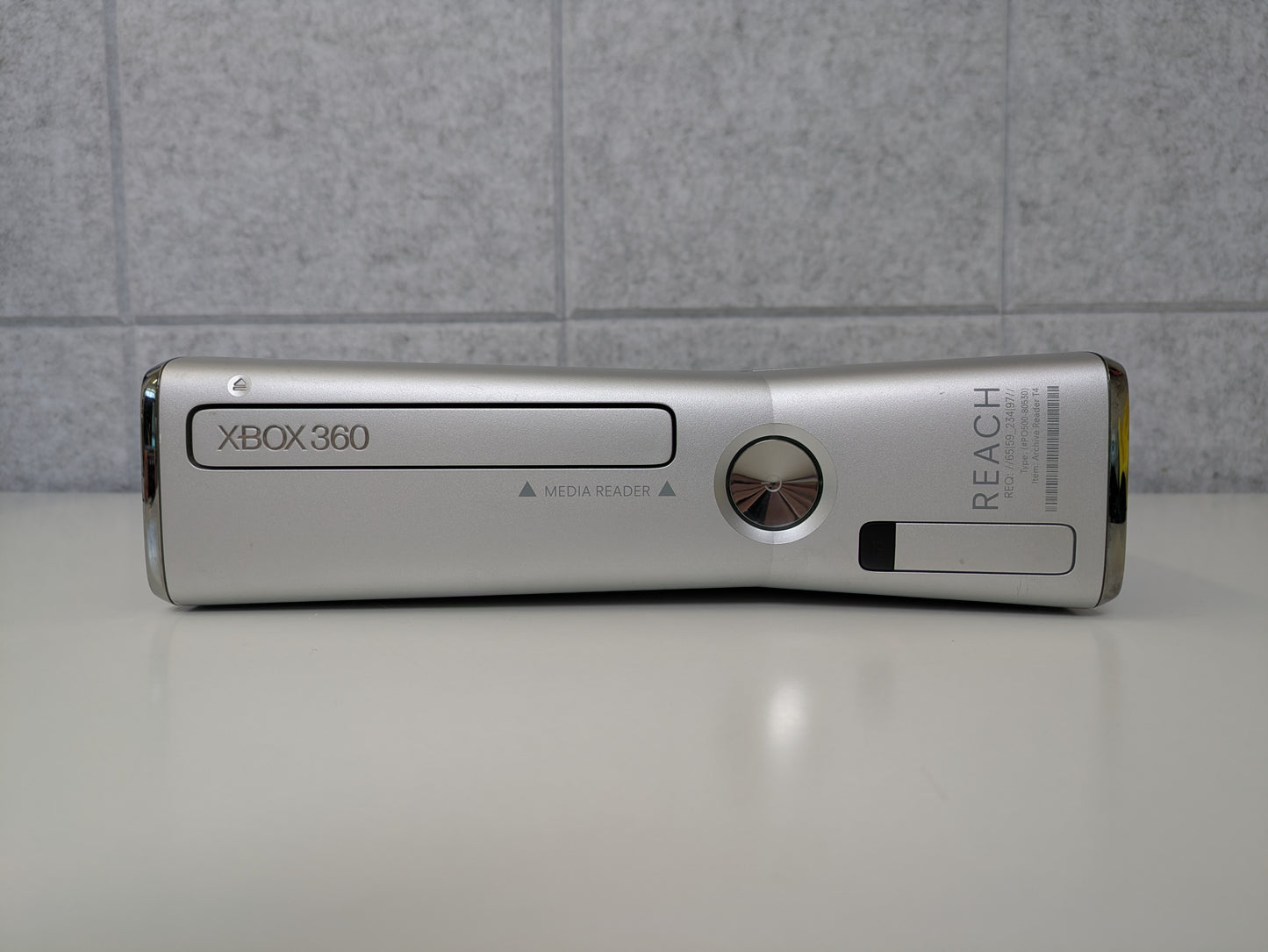 Microsoft Xbox 360 Slim - HALO REACH EDITION - CONSOLE ONLY - Used