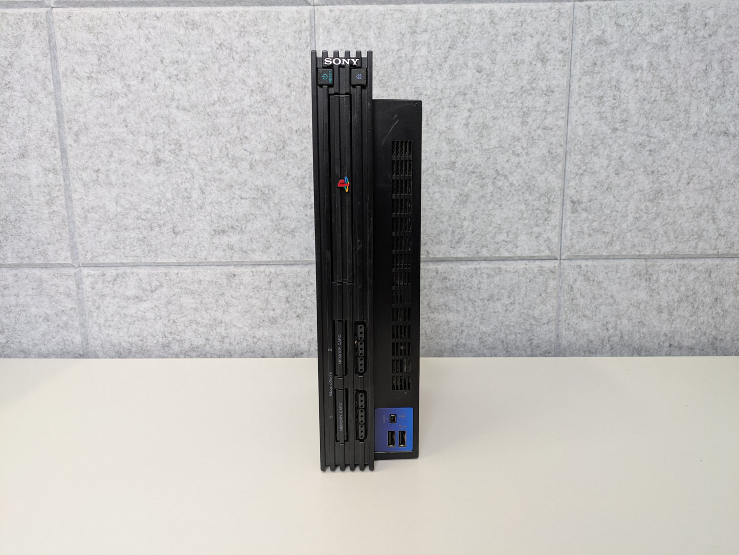 Sony Playstation 2 PS2 w/ controller - Black - USED