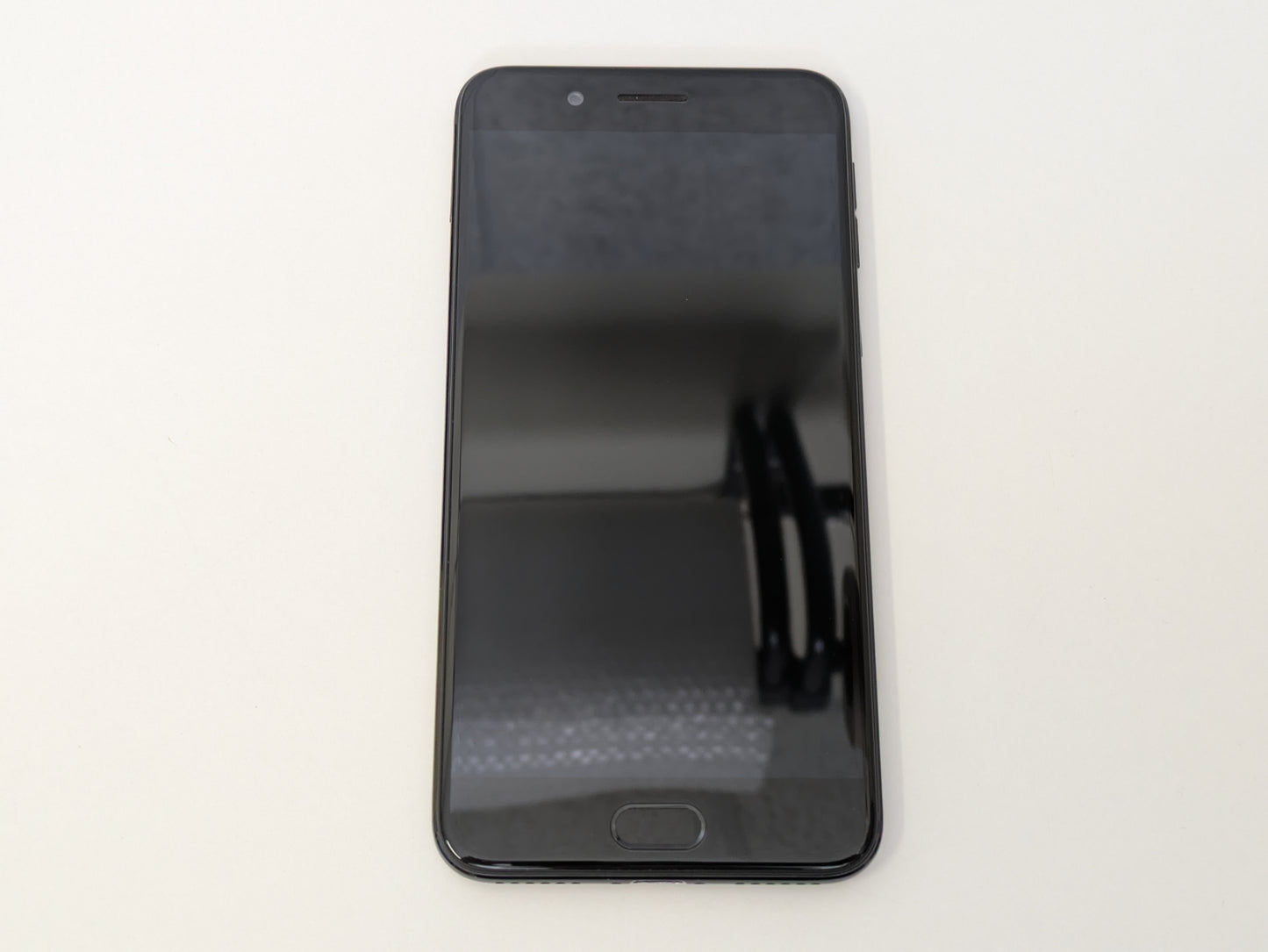 Yota YotaPhone3+ - Dual Screen e-ink Smartphone - 64GB - Black - Unlocked - USED