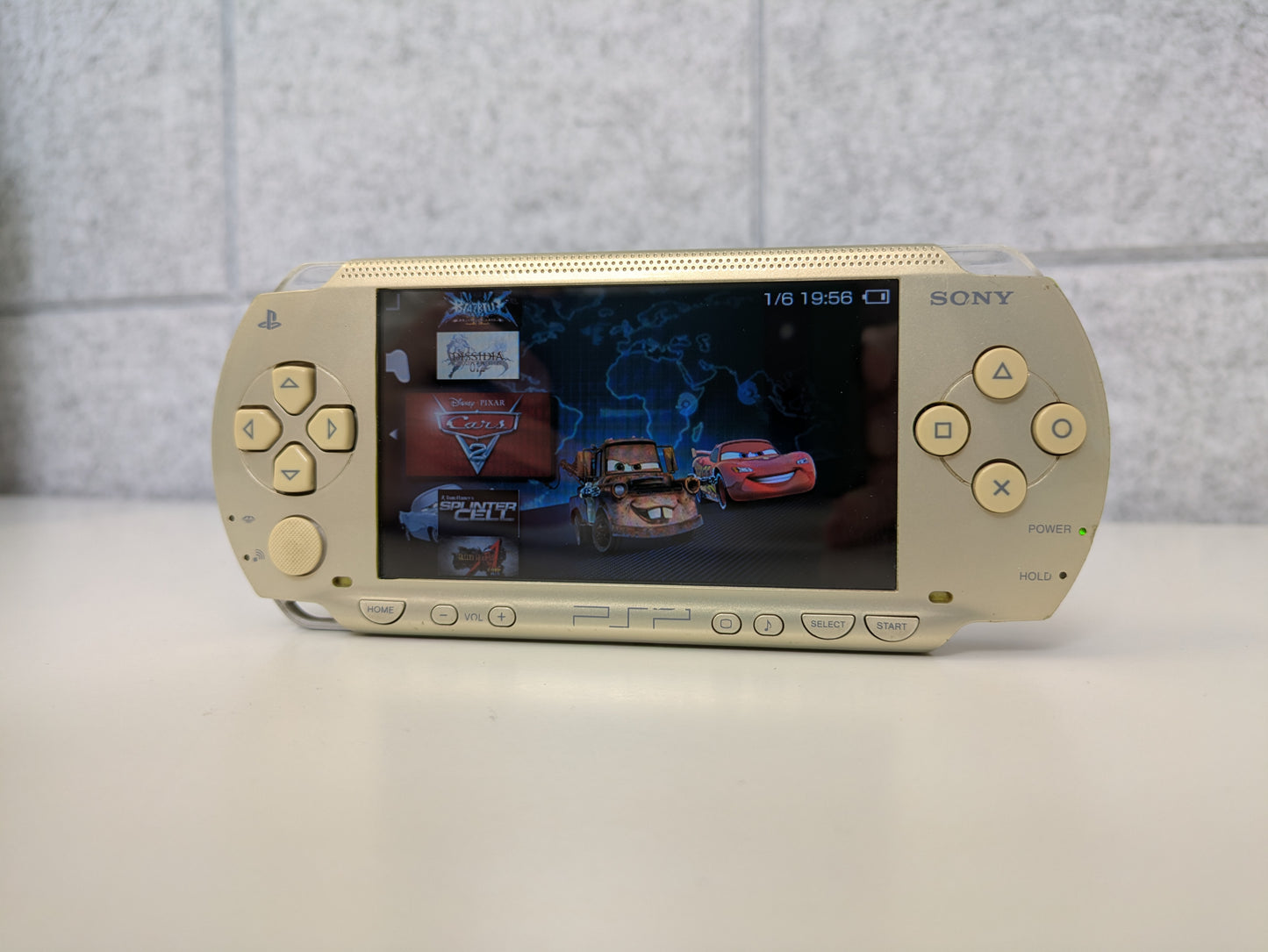 Japanese Sony PlayStation Portable PSP 1000 (Champagne Gold) MODDED w/ 6.61 PRO-C CFW - CONSOLE ONLY - DOES NOT READ UMDs - Used