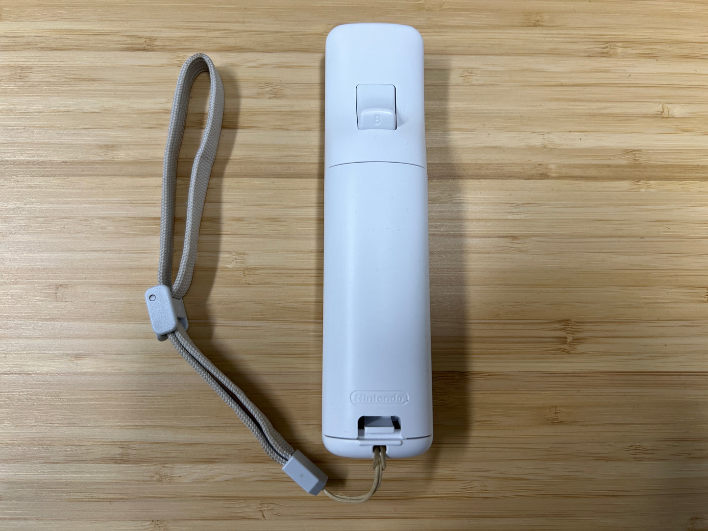 Nintendo Wii White Console w/ Controller, Cords, & Box (Used)