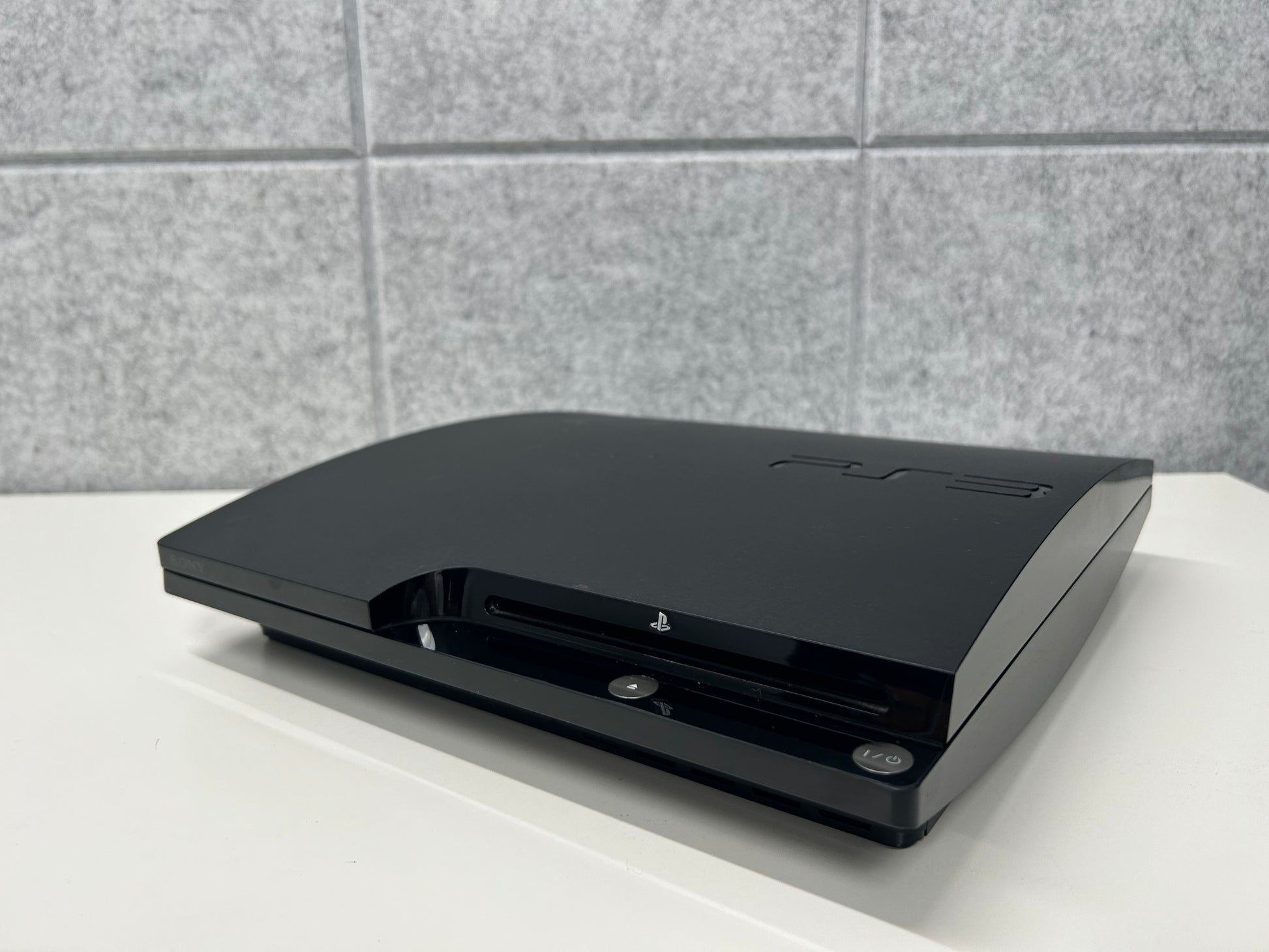 PlayStation 3 Slim 120GB (Old Model)