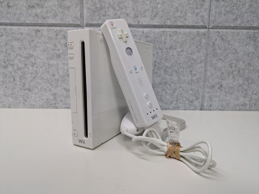 Nintendo Wii GameCube-Compatible Console w/ Controller & Cables - USED (TL2-52)