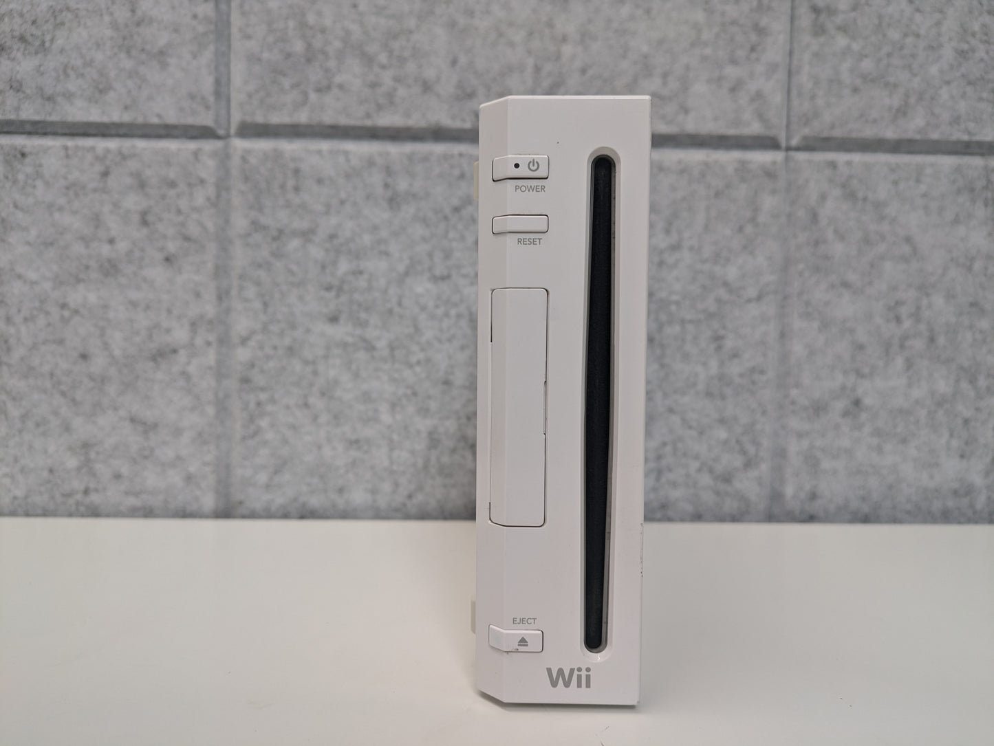 Nintendo Wii GameCube-Compatible Console ONLY - USED (GG148)