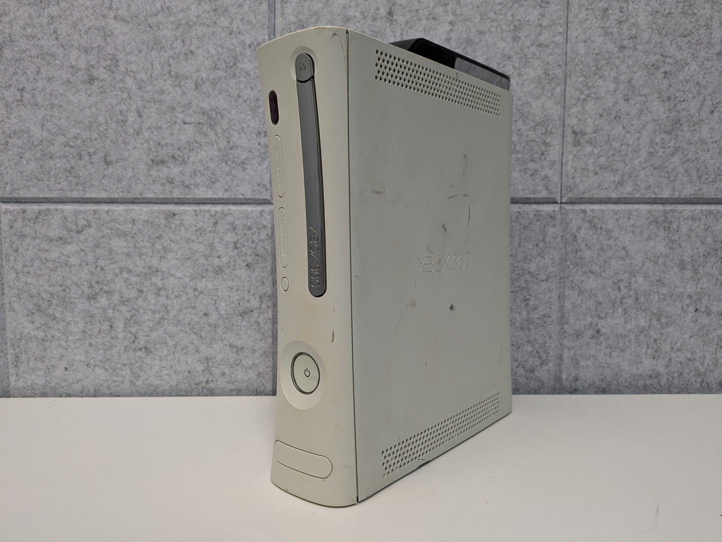 Microsoft 120GB Xbox 360 Xenon Console w/ Predownloaded Demos - AS-IS (HMH331)