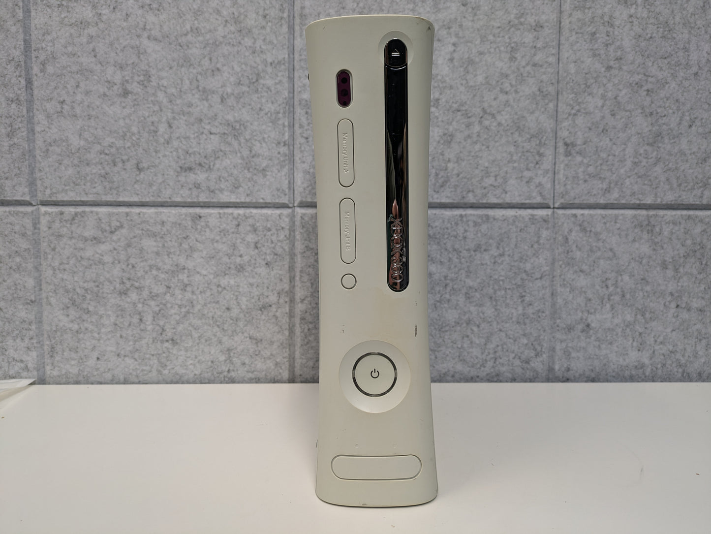 Microsoft 120GB Xbox 360 Xenon Console w/ Predownloaded Demos - AS-IS (HMH331)