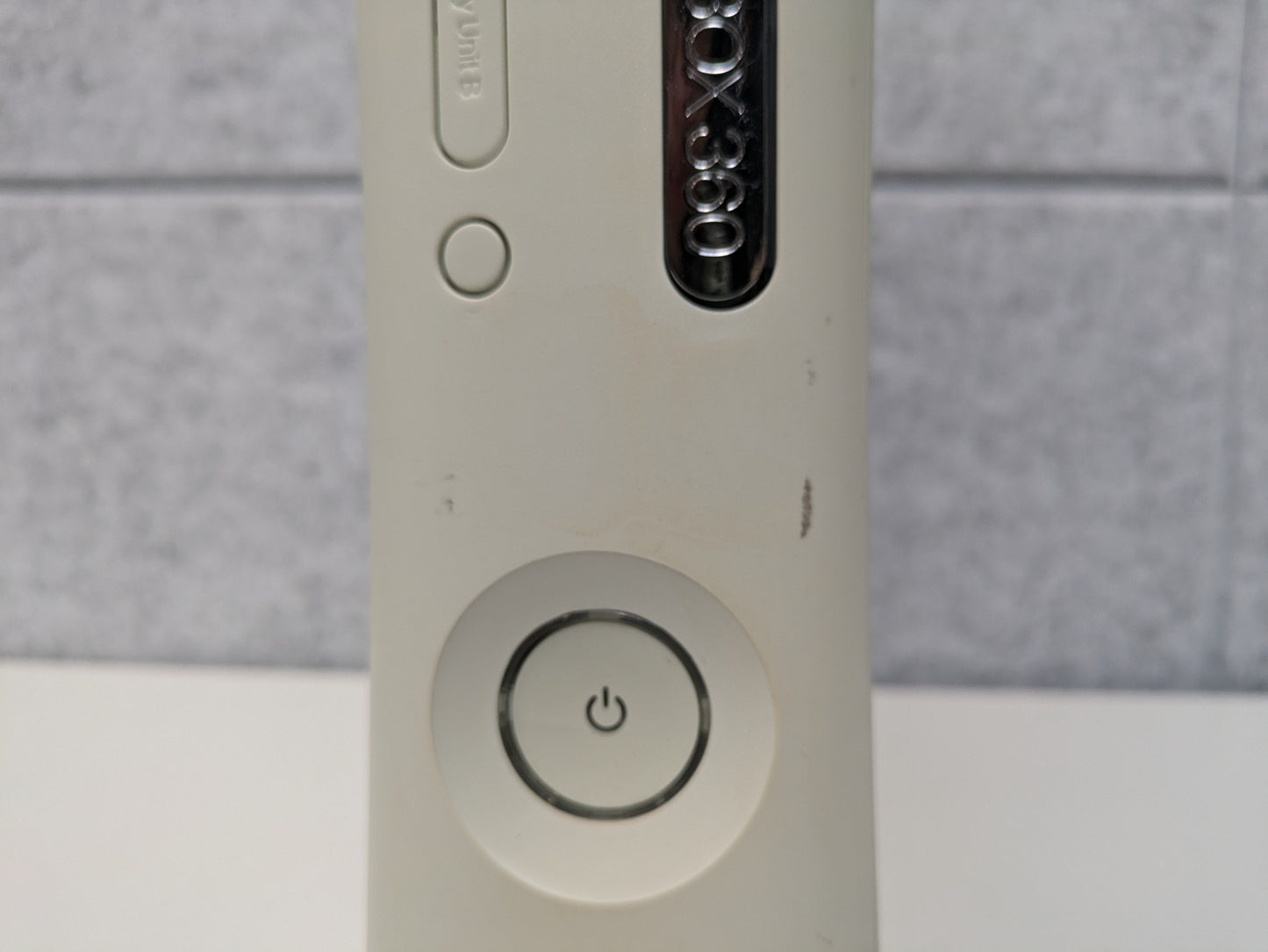 Microsoft 120GB Xbox 360 Xenon Console w/ Predownloaded Demos - AS-IS (HMH331)