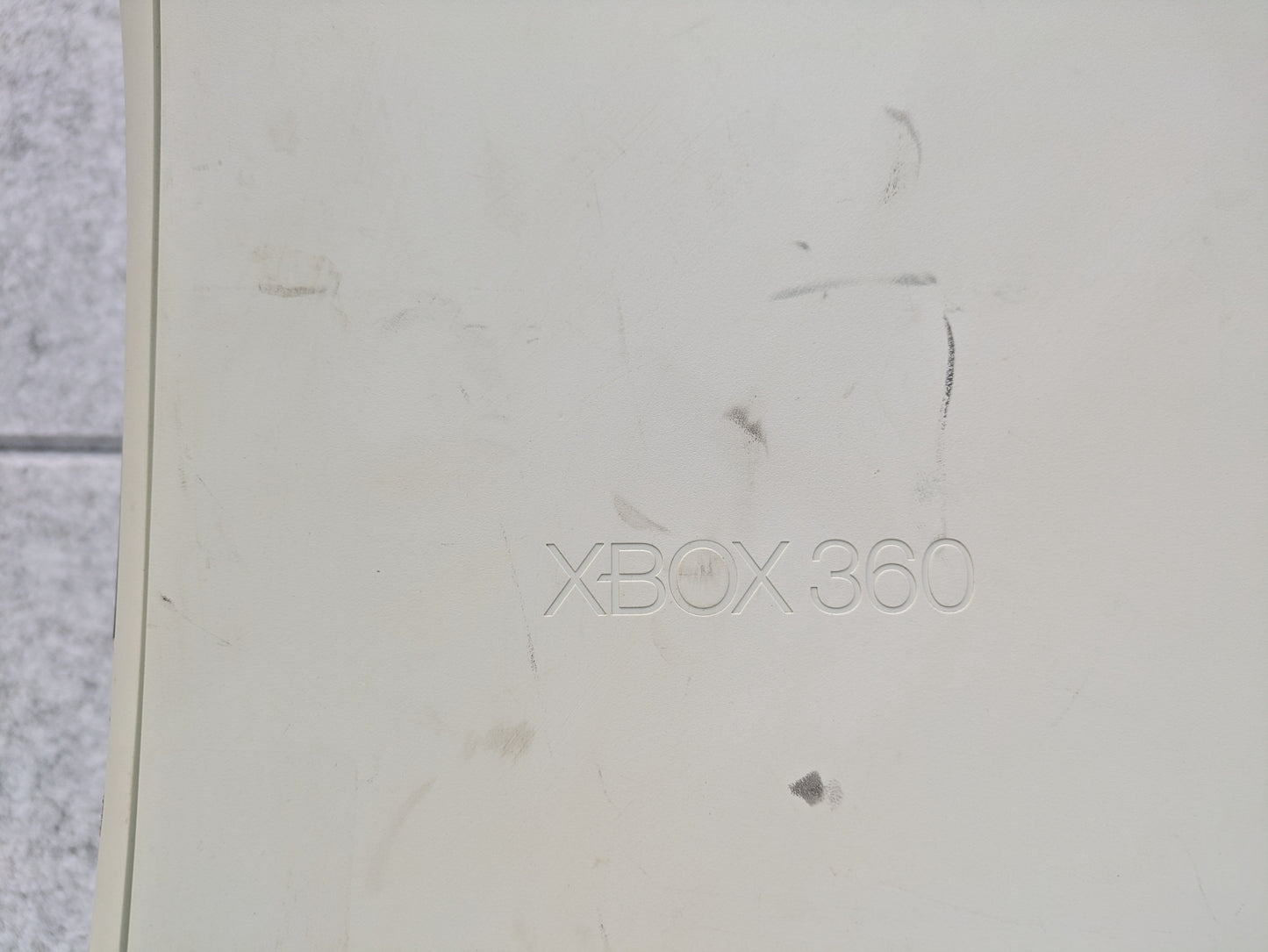 Microsoft 120GB Xbox 360 Xenon Console w/ Predownloaded Demos - AS-IS (HMH331)