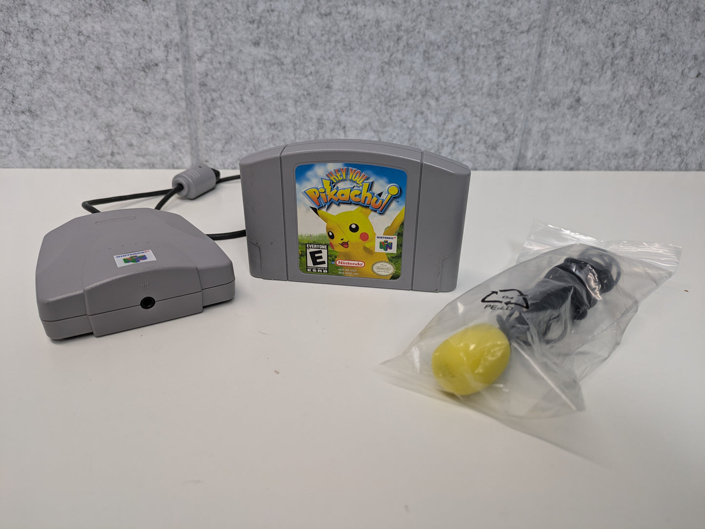 Hey You, Pikachu! (Nintendo 64 N64) Cartridge w/ VRU & Microphone - USED