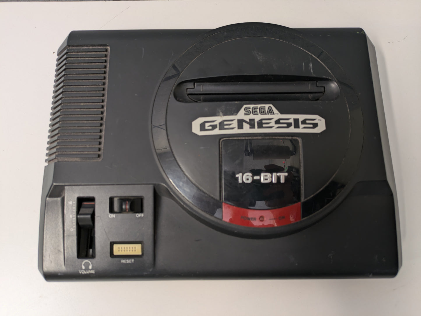 Sega Genesis Console ONLY - AS-IS (HMH 32)