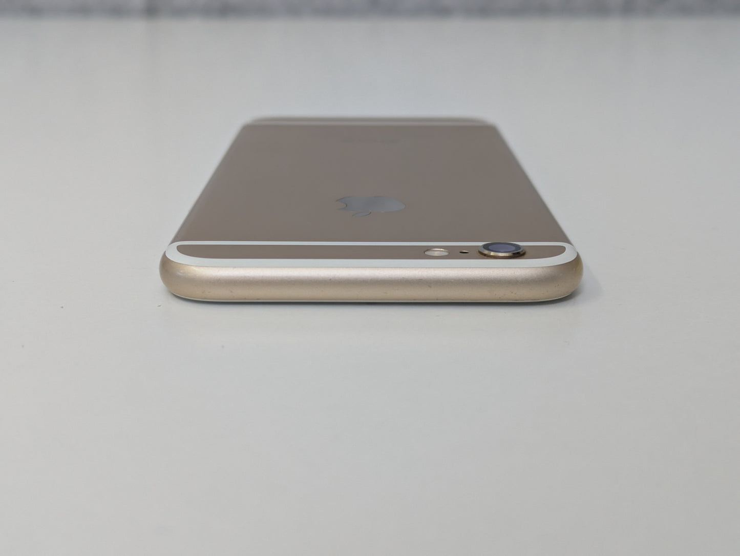 Apple iPhone 6 - 16GB - Gold - AT&T - USED