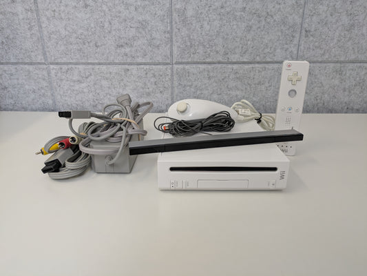 Nintendo Wii White Console (RVL-001) - COMPLETE - GameStop Refurbished - Used