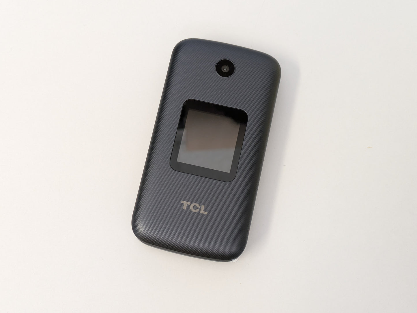 TCL Flip Pro - 4GB - Gray - Verizon - USED