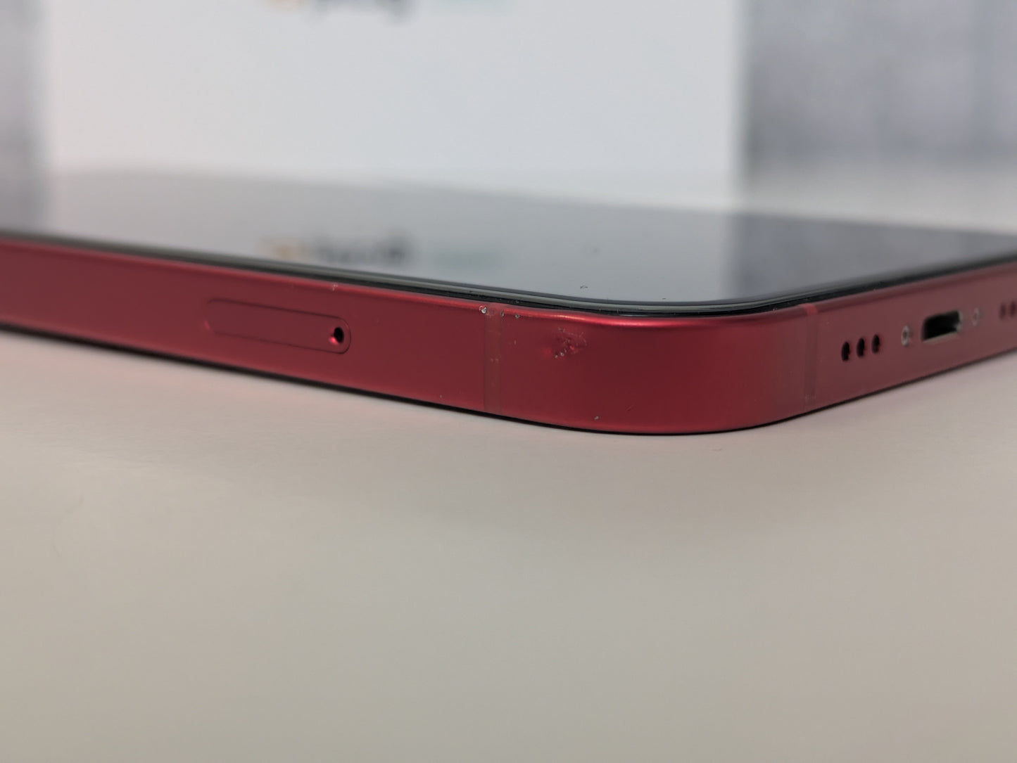 Apple iPhone 13 - 128GB - Product RED - Unlocked - USED