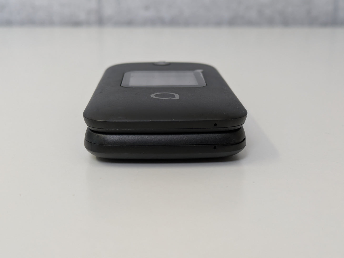 Alcatel Go Flip 3 - 4GB - Black - Metro by T-Mobile - USED