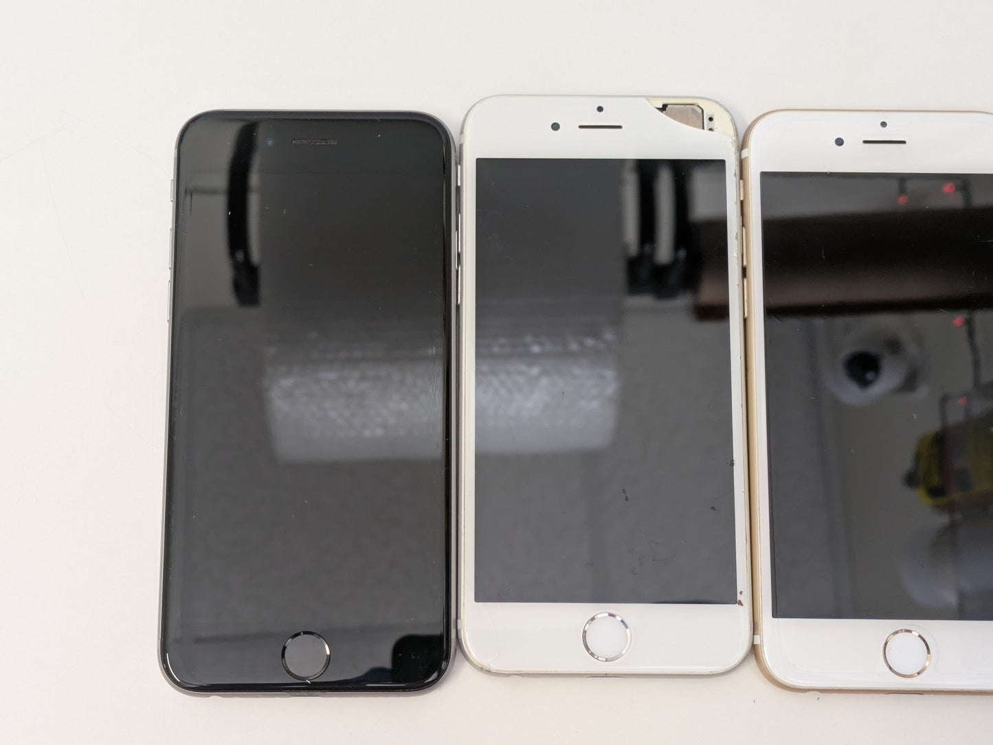 iPhone 6/6S Lot of 4 - AS-IS FOR PARTS/REPAIR