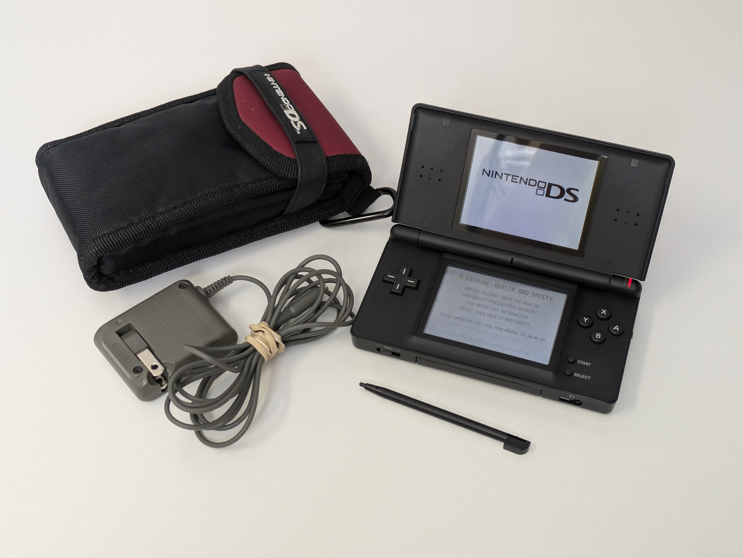 Nintendo DS Lite w/ Stylus & Charger - Onyx Black - Used
