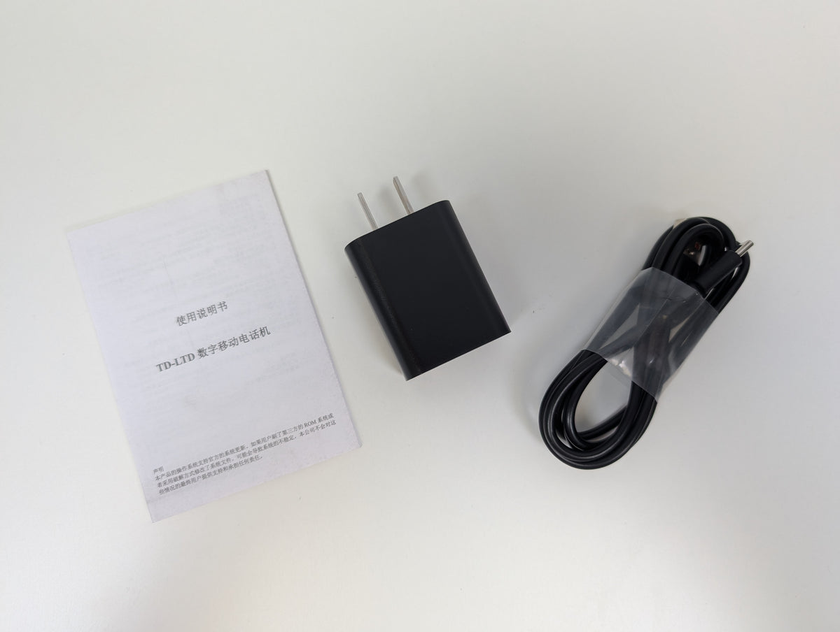 Gionee D999 Retro-Inspired Android SmartPhone (Network Unlocked) - 64GB - Black - USED