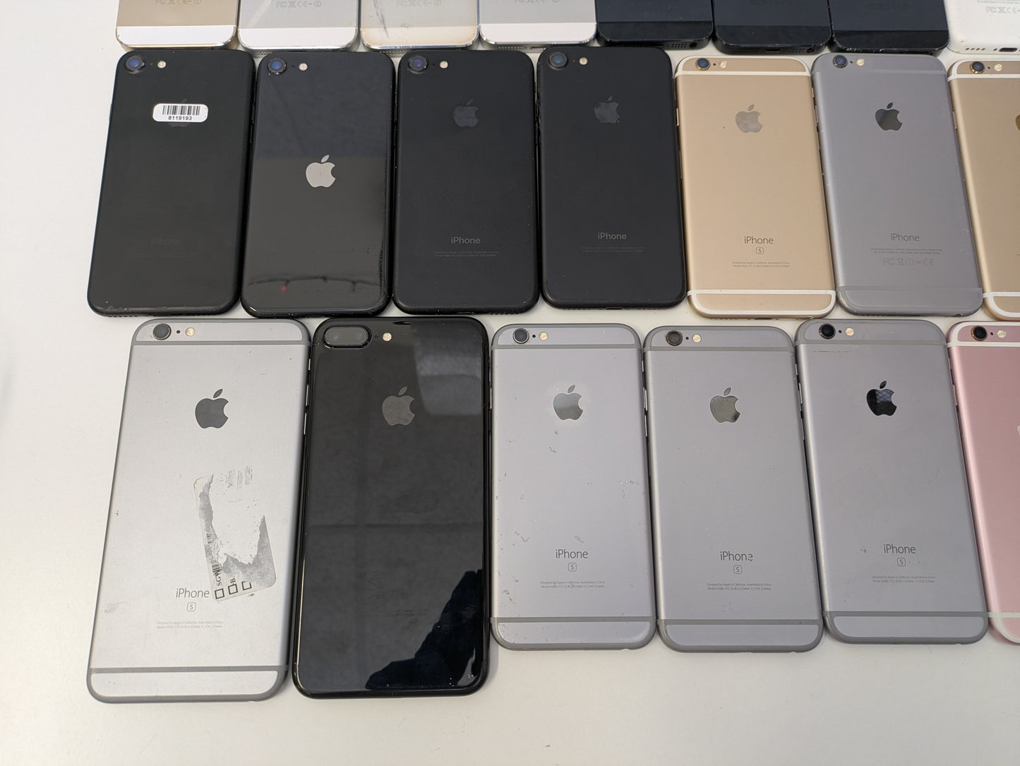 iPhone Lot of 28+ - Various Models from 3G through SE 2022 *READ DESC* AS-IS FOR PARTS/REPAIR