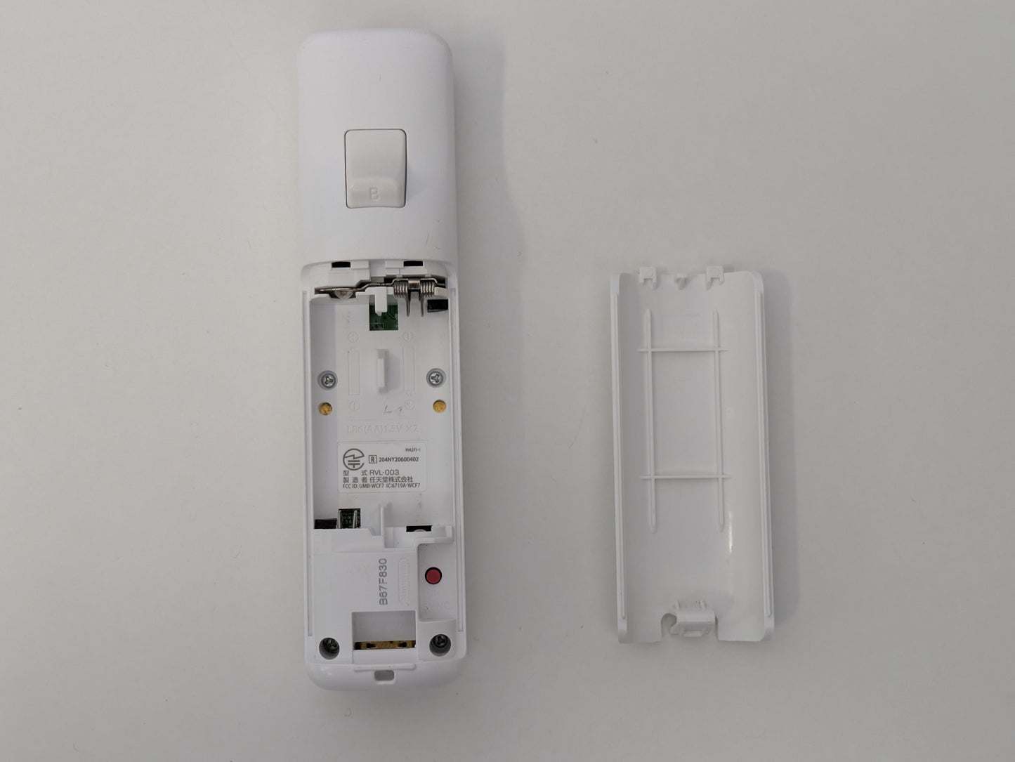 Nintendo Wii White Console (RVL-001) - COMPLETE - GameStop Refurbished - Used