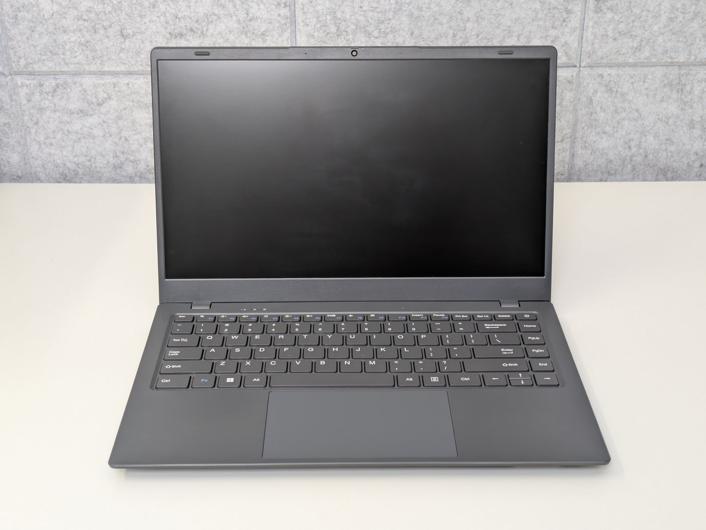 Unbranded Windows 11 Laptop - Gray - 240GB SSD, 1.1GHz Dual Core Intel Celeron N4000, 8GB RAM - USED
