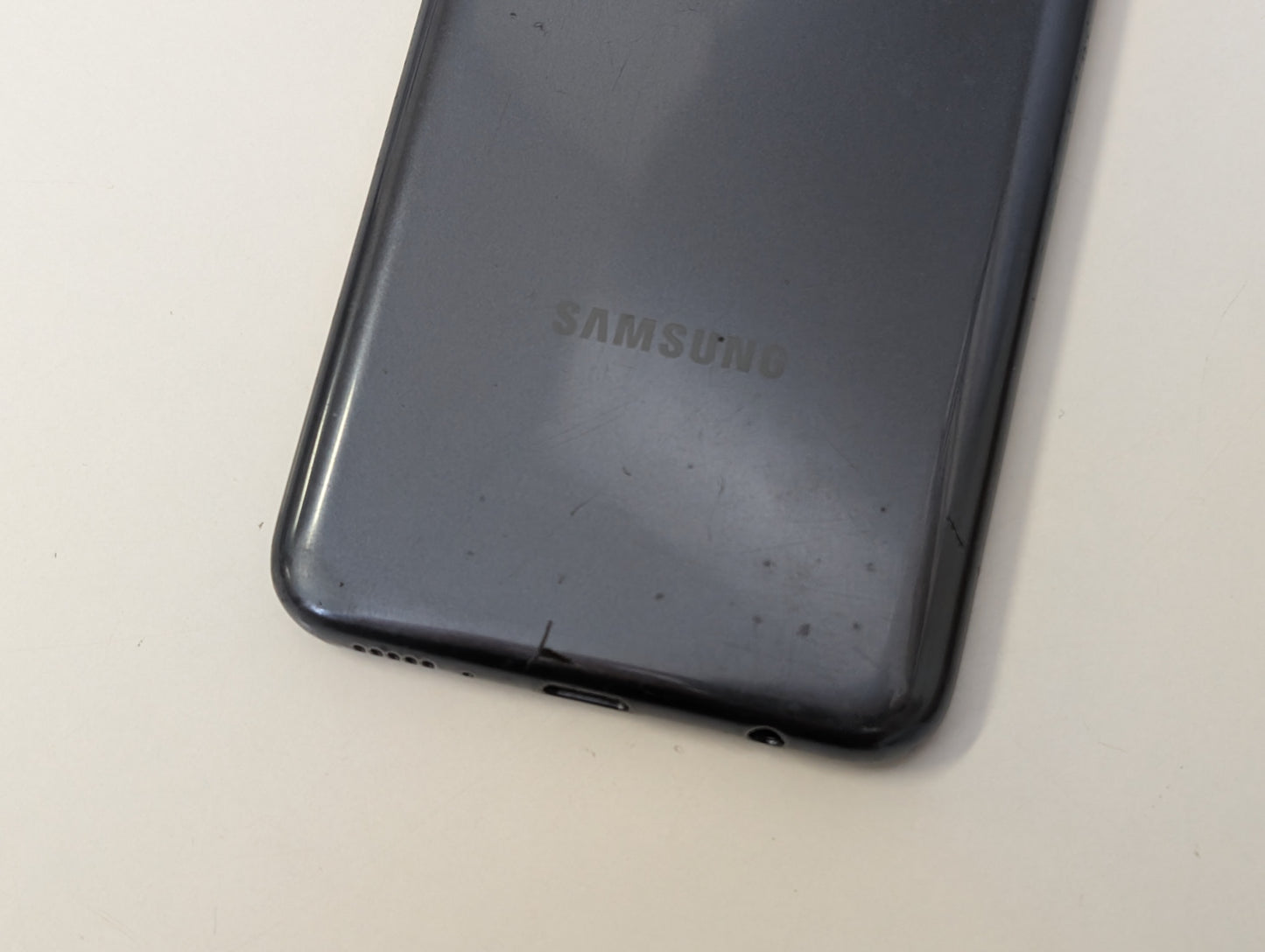 Samsung Galaxy A10e SM-A102U (Network Locked to AT&T) - 32GB - Black - USED