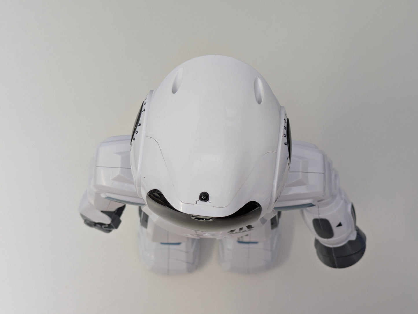 Le Neng Toys Intelligent Remote Control Robot - USED