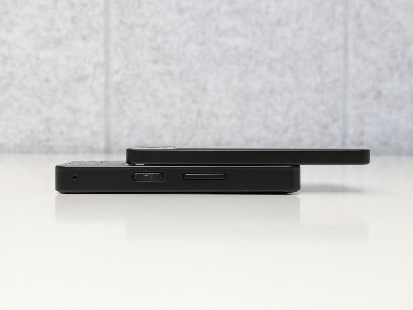 FUFFi Sliding Android Smartphone (Network Unlocked) - 16GB - Black - USED